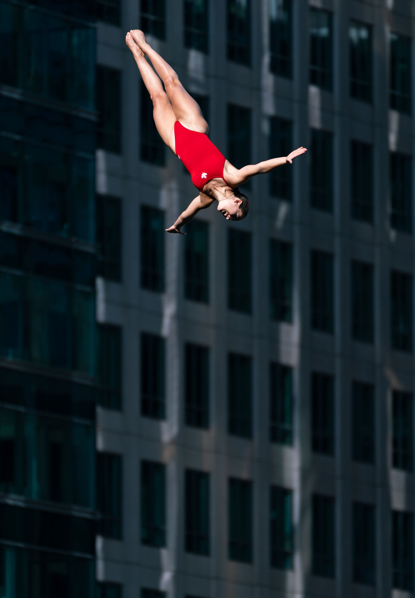 Simone Leathead in fourth dive